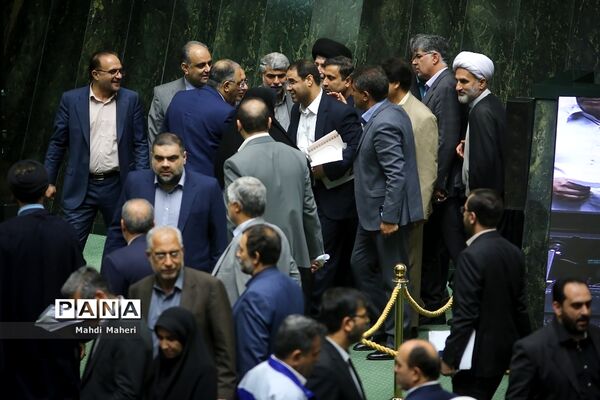 جلسه رای اعتماد مجلس به وزیرآموزش پرورش
