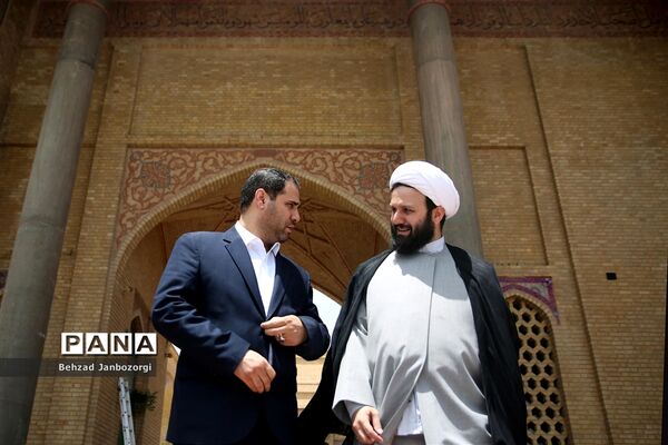 تجدید بیعت وزیر آموزش و پرورش با آرمان‌های امام راحل و ادای احترام به مقام شامخ شهیدان رجایی و باهنر
