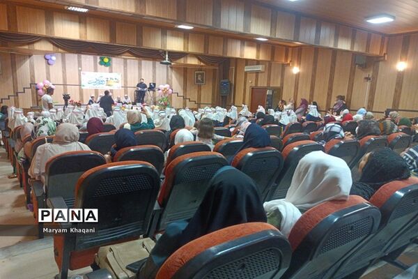 برگزاری جشن الفبا دانش‌آموزان ابتدایی ناحیه 3  شیراز