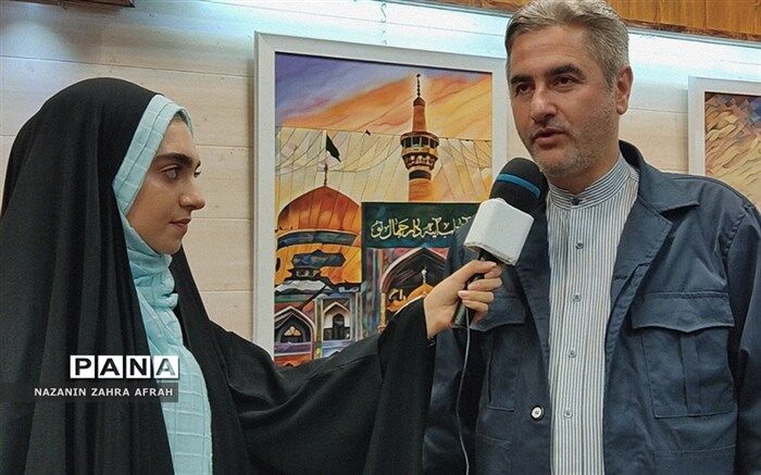حضور هنرمندان در نمایشگاه نقاشی، جلوه‌گاهی از عشق به امام رضا(ع) در قاب یک تابلوی نقاشی است/ فیلم