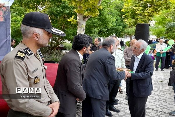 مراسم گرامیداشت ولادت با سعادت هشتمین اختر تابناک آسمان در میدان آیت الله سعیدی منطقه ۱۴