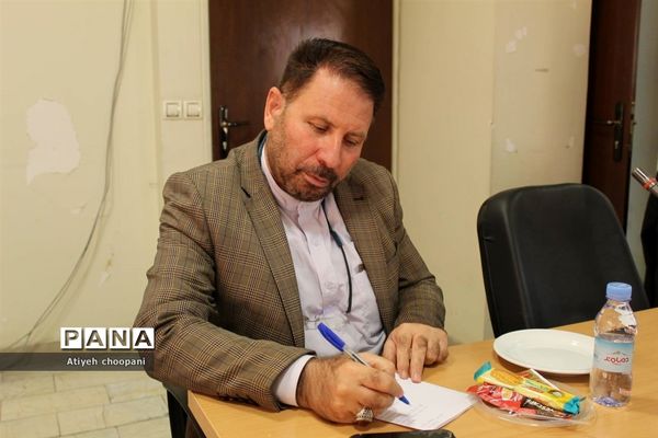 جلسه هم‌اندیشی و هم‌افزایی مدیران سازمان دانش‌آموزی شهر تهران