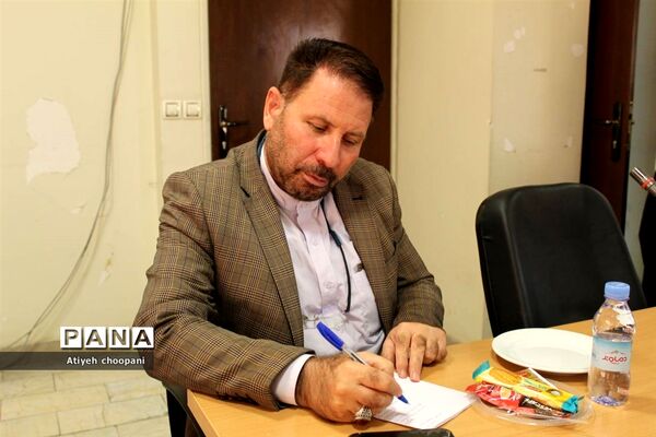 جلسه هم‌اندیشی و هم‌افزایی مدیران سازمان دانش‌آموزی شهر تهران