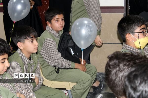 برگزاری آیین پرچم‌گردانی حرم مطهر امام‌رضا(ع) در آموزشگاه امام‌رضا(ع) فیروزکوه