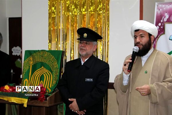 برگزاری آیین پرچم‌گردانی حرم مطهر امام‌رضا(ع) در آموزشگاه امام‌رضا(ع) فیروزکوه