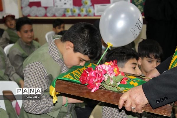 برگزاری آیین پرچم‌گردانی حرم مطهر امام‌رضا(ع) در آموزشگاه امام‌رضا(ع) فیروزکوه