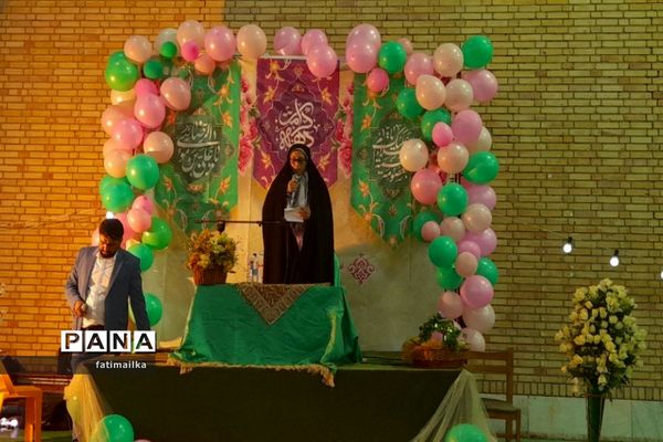 جشن بزرگ دهه کرامت در سالن ورزشی الزهرا شهرستان فیروزکوه