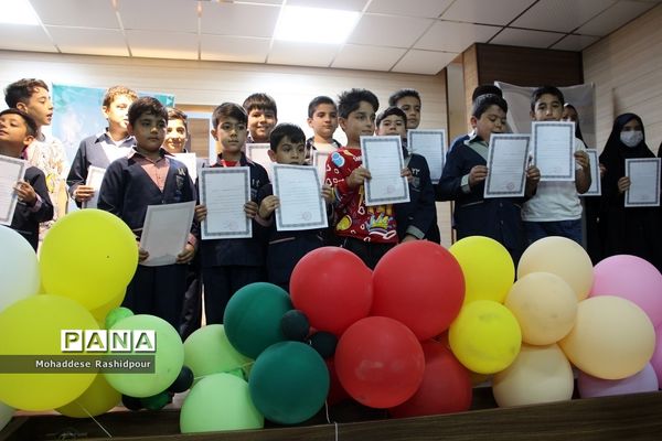 اختتامیه جشنواره سفیران سلامت و نوجوان سالم دراسلامشهر