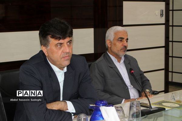 جلسه گروه بهبود کیفیت سواد‌آموزی آموزش و پرورش استان بوشهر