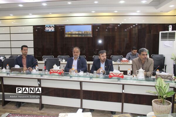 جلسه گروه بهبود کیفیت سواد‌آموزی آموزش و پرورش استان بوشهر