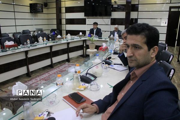 جلسه گروه بهبود کیفیت سواد‌آموزی آموزش و پرورش استان بوشهر