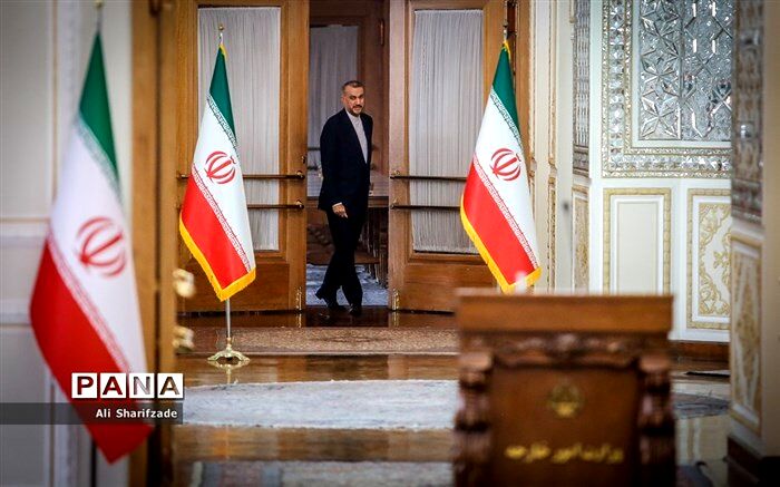 گزارش وزیر امور خارجه از جزئیات دیدارهای خود با مقامات ژاپن