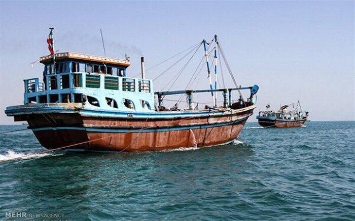 نجات خدمه لنج باری توسط کشتی شرکت ملی نفتکش ایران