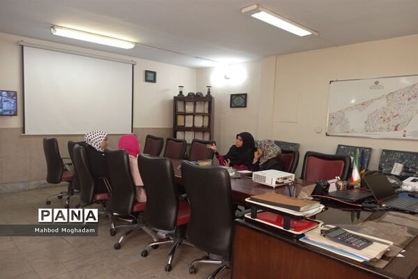 برگزاری کلاس‌های آموزش خبرنگاری در اداره آموزش پرورش منطقه ۱۳ تهران