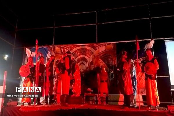 اجرای نمایش مذهبی اسیران عشق در شهرستان پیشوا
