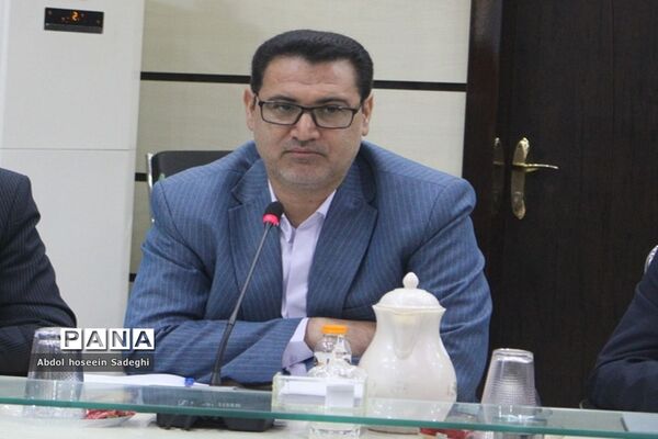 جلسه ستاد ثبت‌نام استانی و شورای معاونان اداره‌کل آموزش و پرورش استان بوشهر
