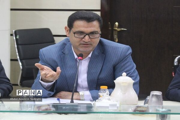 جلسه ستاد ثبت‌نام استانی و شورای معاونان اداره‌کل آموزش و پرورش استان بوشهر