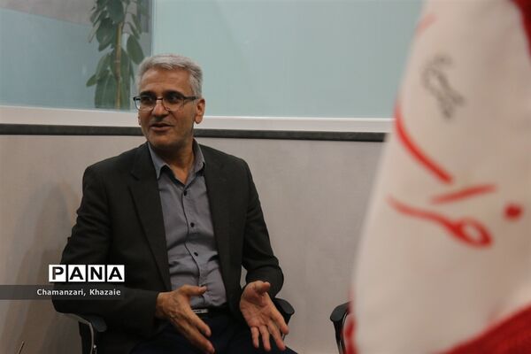 بازدید معاون سوادآموزی خراسان‌رضوی به‌مناسبت روز خبرنگار از سازمان آگهی‌های روزنامه  خراسان