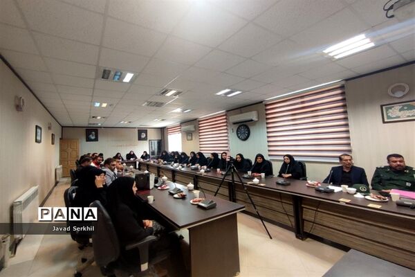 آیین تجلیل از اعضای فعال مدارس مجری طرح تیم پیشرفت مدرسه کانون بسیج فرهنگیان