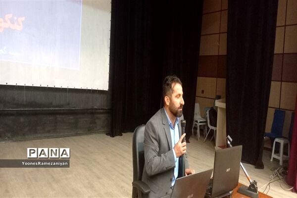 همایش بزرگ انتخاب رشته در خلیل‌آباد