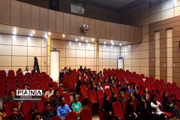 همایش بزرگ انتخاب رشته در خلیل‌آباد