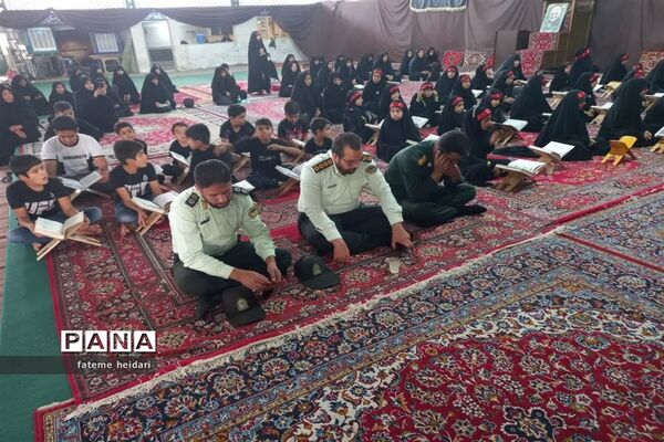 اجتماع قرآن دوستان و قرآن‌آموزان شهرستان خاتم درحمایت از ساحت مقدس قرآن کریم