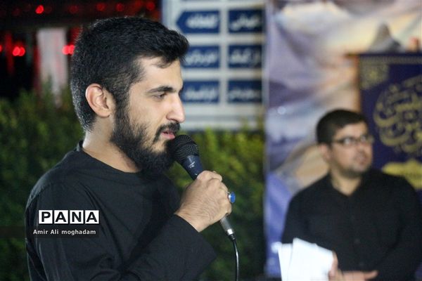 عزاداری دانش‌آموزان قرآنی سراسر کشور در آخرین شب از مسابقات قرآن ،عترت و نماز