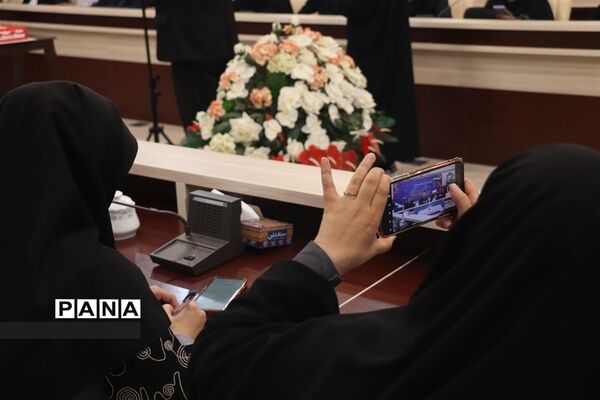 نشست خبری فرماندار سراب