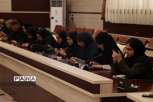 نشست خبری فرماندار سراب