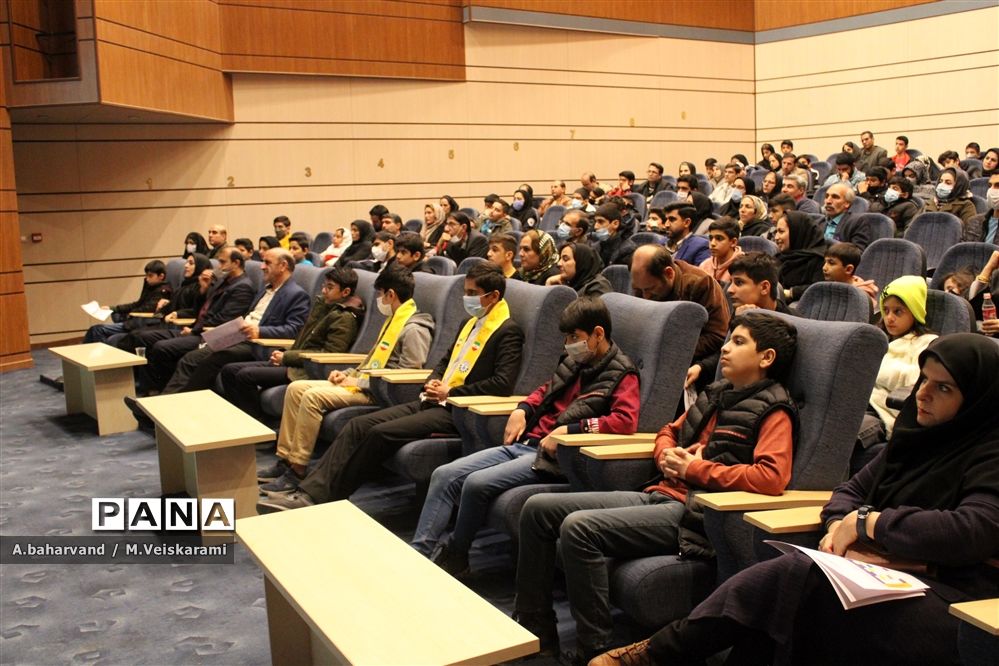 لزوم ایجاد فرصتی برابر برای شکوفایی استعدادهای همه دانش‌آموزان