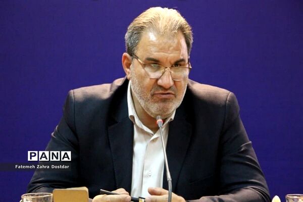 تجلیل مدیر آموزش و پرورش شهرستان سمنان از خبرنگاران پانا به‌مناسبت روز خبرنگار