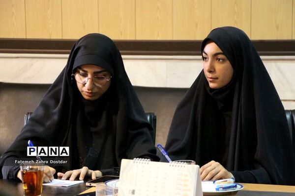 تجلیل مدیر آموزش و پرورش شهرستان سمنان از خبرنگاران پانا به‌مناسبت روز خبرنگار
