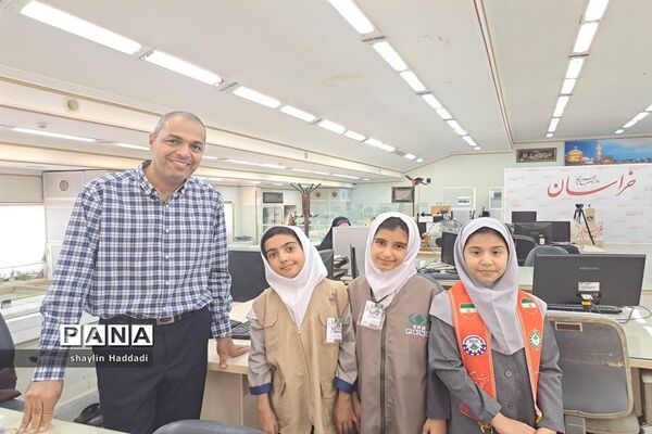‌حضور خبرنگاران پانا استان خراسان رضوی در دفتر روزنامه خراسان
