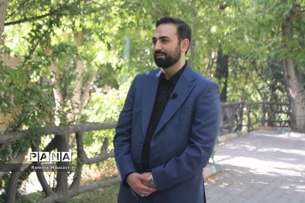 بازدید معاون امور جوانان وزارت ورزش و جوانان از اردوی طلایه‌داران فردا در تبریز