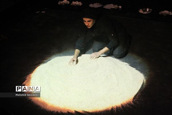 اجرای تئاتر دایره با حضور استاد رضا صابری در تالار نوری مشهد