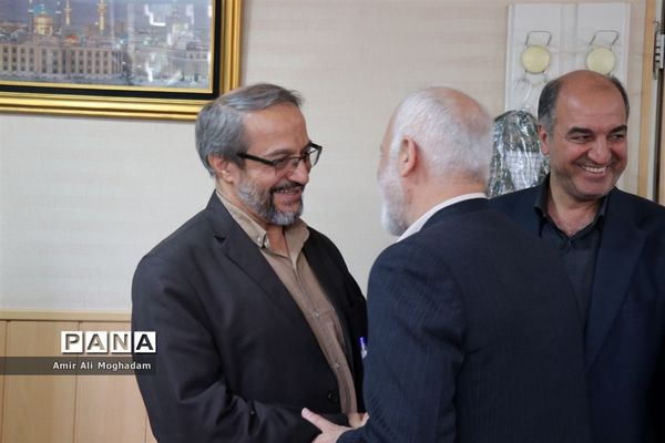 تجلیل مدیرکل آموزش و پرورش خراسان از خبرگزاری‌های استان