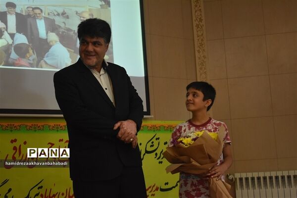 مدیرجدید اداره آموزش و پرورش بهاباد معرفی شد