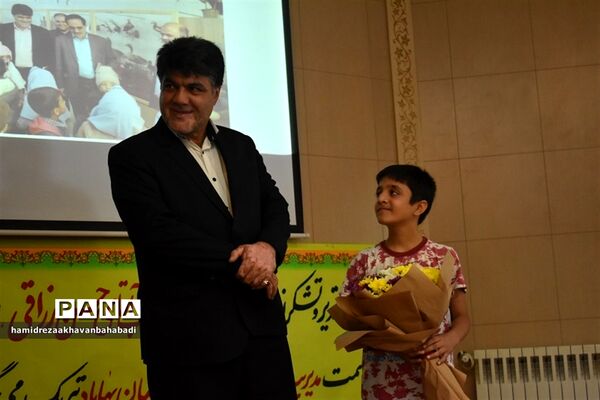 مدیرجدید اداره آموزش و پرورش بهاباد معرفی شد