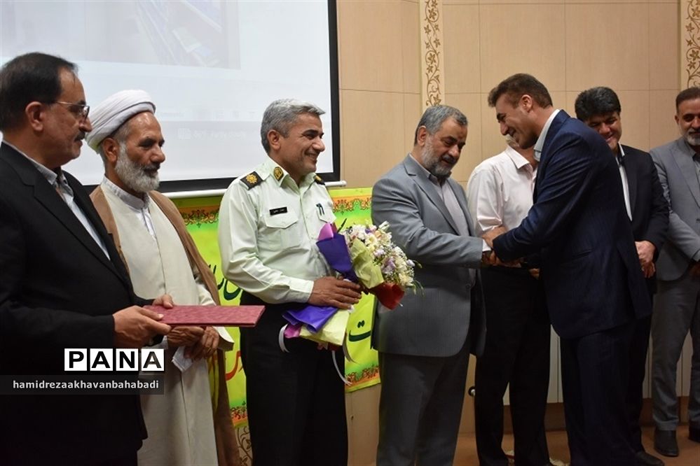 مدیرجدید اداره آموزش و پرورش بهاباد معرفی شد