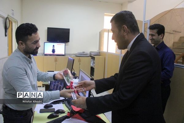 به مناسبت روز خبرنگار  دیدار مدیرکل آموزش و پرورش استان بوشهر با مدیر کل صدا و سیما بوشهر  و کارکنان