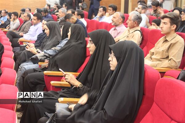 آیین گرامیداشت روز خبرنگار در اراک