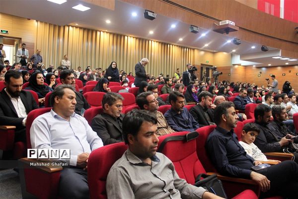 آیین گرامیداشت روز خبرنگار در اراک