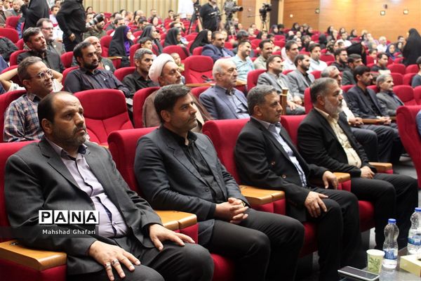 آیین گرامیداشت روز خبرنگار در اراک