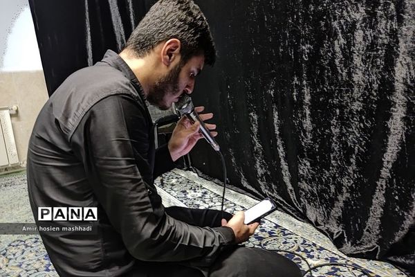 مراسم عزاداری محفل ریحانه‌الحسین بسیج دانش‌آموزی رودهن در دهه سوم محرم