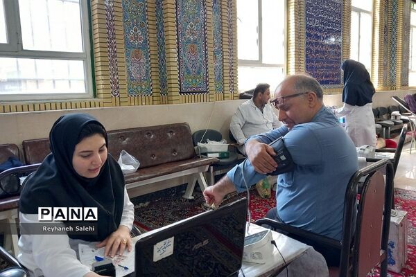 اهدای خون در مسجد جامع اورین واقع در بهارستان ۲