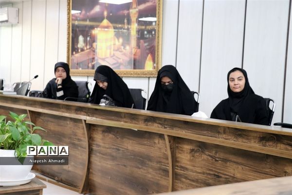 تقدیر از دختران خبرنگار ناحیه سه مشهد