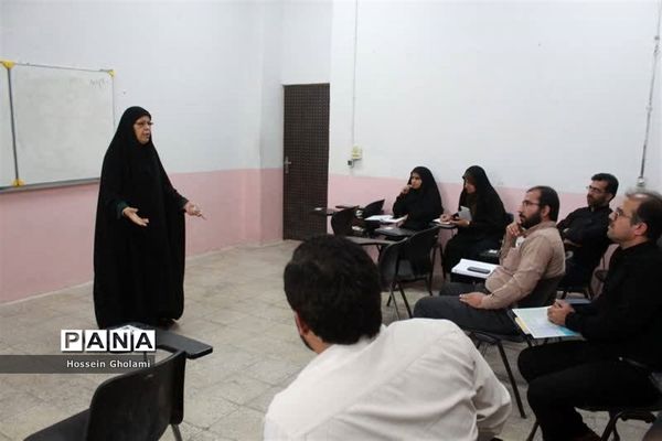 کمیسیون‌های تخصصی کنگره دومین مجمع معلمان انقلاب اسلامی استان بوشهر ( 1 )