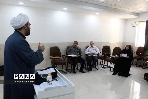 کمیسیون‌های تخصصی کنگره دومین مجمع معلمان انقلاب اسلامی استان بوشهر ( 2 )