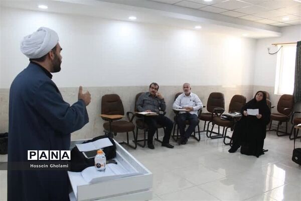 کمیسیون‌های تخصصی کنگره دومین مجمع معلمان انقلاب اسلامی استان بوشهر ( 2 )