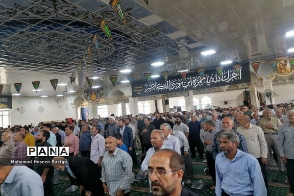 نماز جمعه کاشمر در امامزاده سیدحمزه(ع)